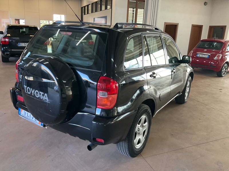 2002 Toyota RAV 4 2.0 D-4D 4x4 from the USA
