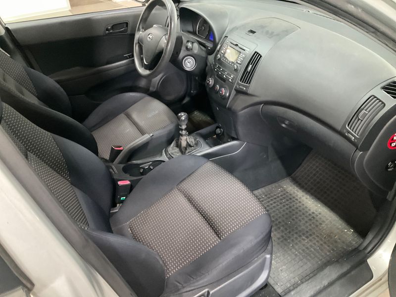 Hyundai i30 1.6 Classic — zdjęcie 3
