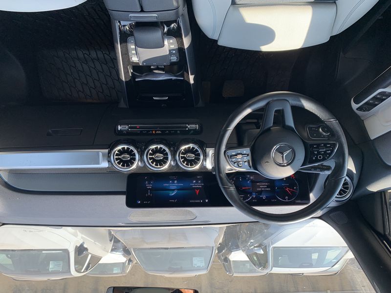 Mercedes-Benz GLB-Klasse GLB 200 d — zdjęcie 11