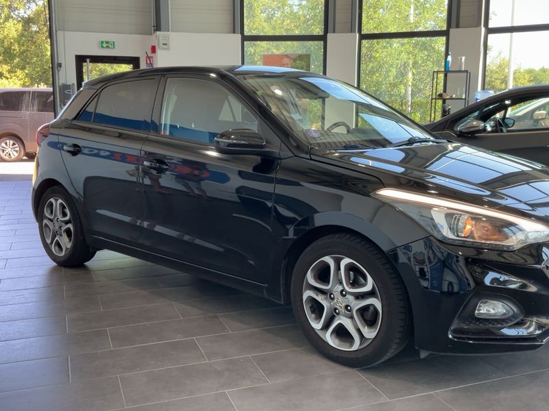 Hyundai i20 1.0 TGDI Intuitive — zdjęcie 8
