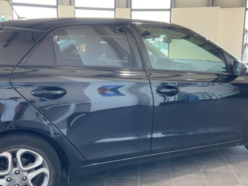 Hyundai i20 1.0 TGDI Intuitive — zdjęcie 7