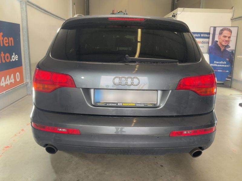 Audi Q7 4.2 V8 FSI quattro — zdjęcie 5