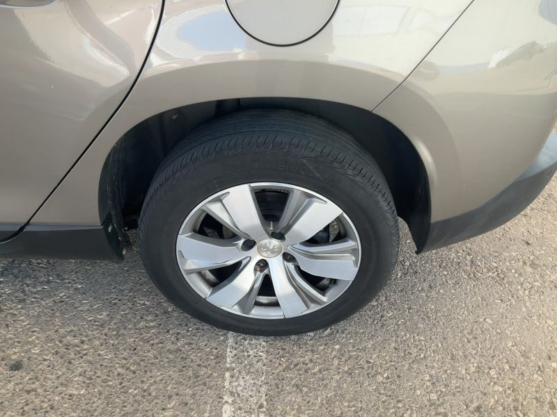 Peugeot 2008 1.6 Blue-HDi Style 2016 – снимка 5
