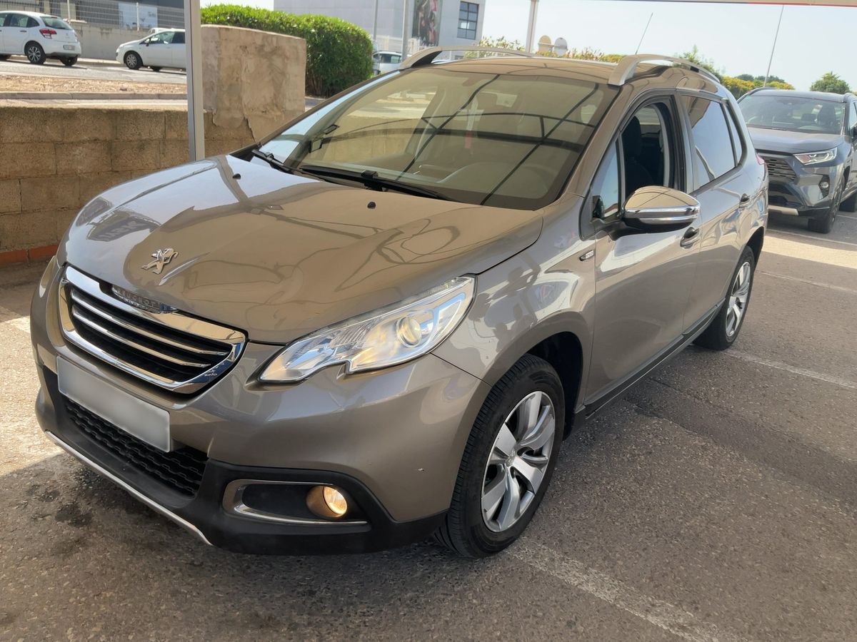 Peugeot 2008 2016 — photo 1