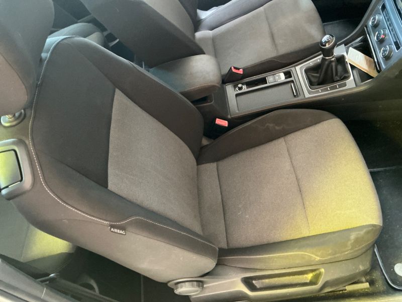 Volkswagen Golf VII 1.6 TDI Trendline BlueMotion Tech 2014 – снимка 36