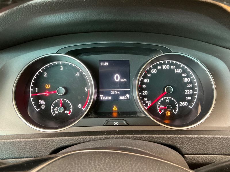Volkswagen Golf VII 1.6 TDI Trendline BlueMotion Tech 2014 – снимка 18