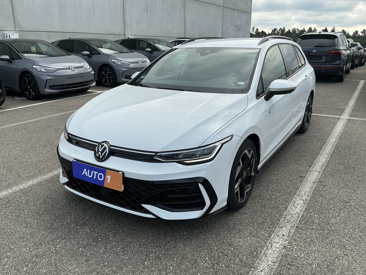 Volkswagen Golf 2025