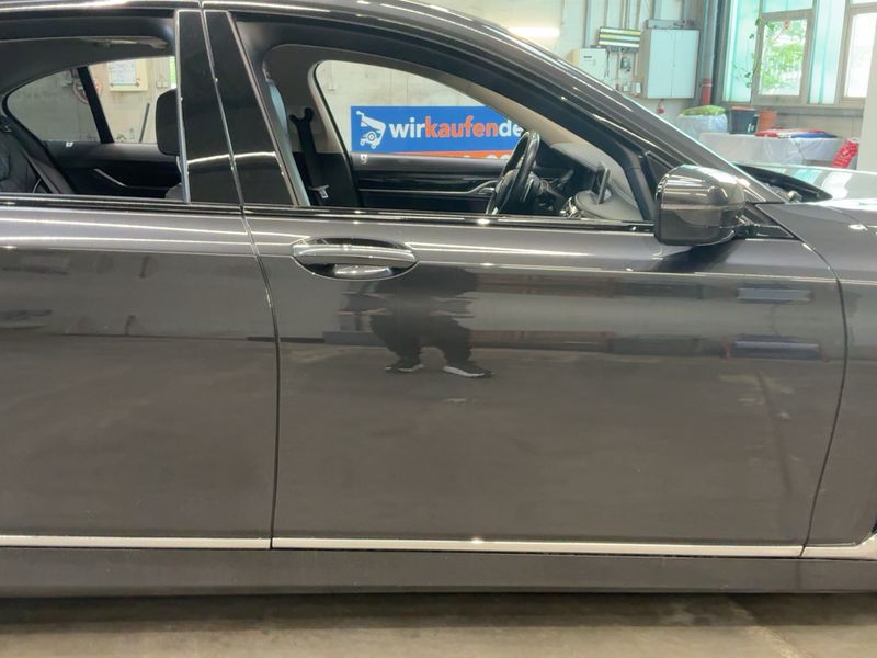 BMW 7er 750i xDrive — zdjęcie 7