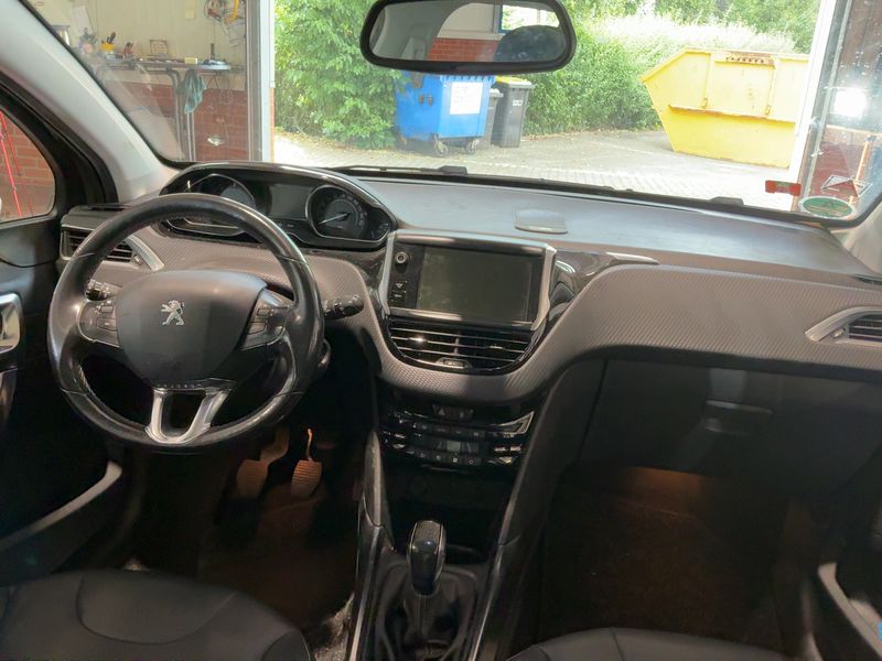 Peugeot 2008 1.6 e-HDi Allure 2013 – снимка 18