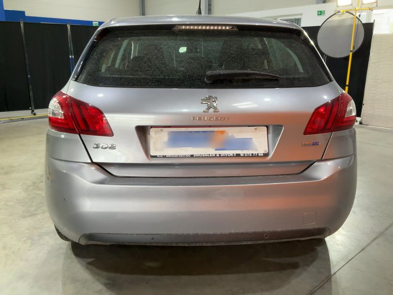 Peugeot 308 1.6 Blue-HDi Allure 2016 – снимка 7