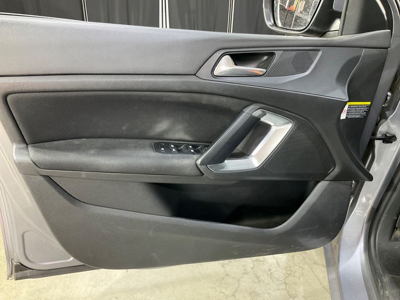 Peugeot 308 1.6 Blue-HDi Allure 2016 – снимка 27