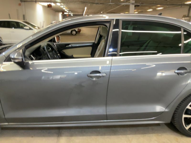 Volkswagen Jetta 1.4 TSI Highline — zdjęcie 4