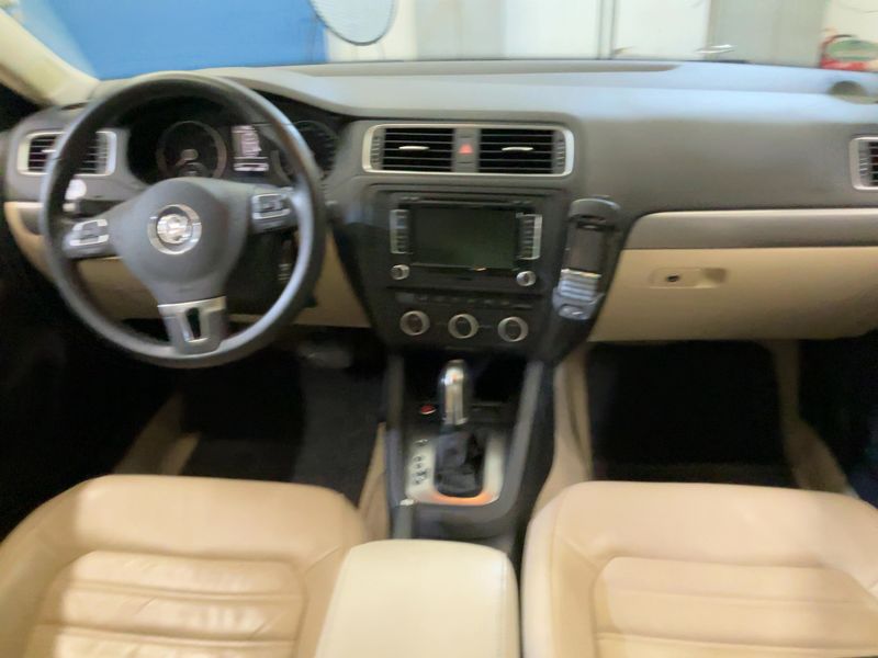 Volkswagen Jetta 1.4 TSI Highline — zdjęcie 12