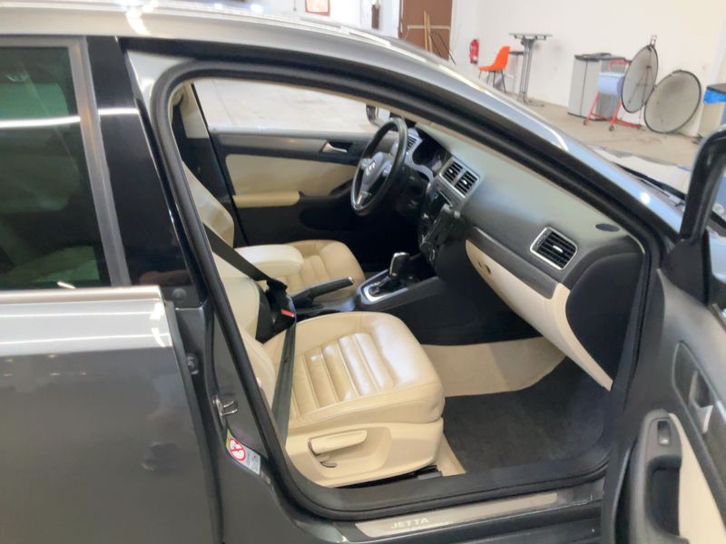 Volkswagen Jetta 1.4 TSI Highline — zdjęcie 11