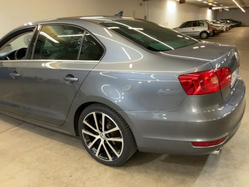 Volkswagen Jetta 1.4 TSI Highline — zdjęcie 3