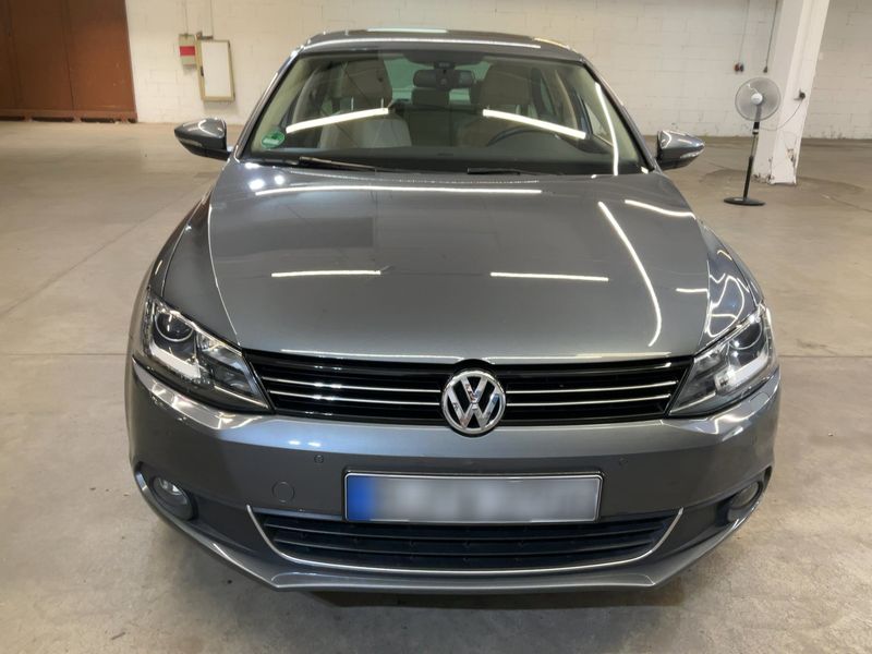 Volkswagen Jetta 1.4 TSI Highline — zdjęcie 9