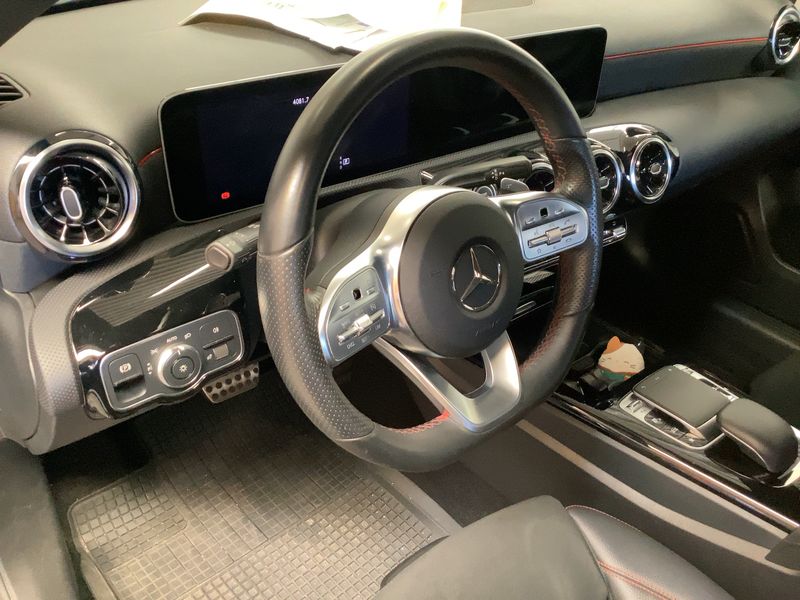 Mercedes-Benz A-Klasse Limousine A 180 d AMG Line — zdjęcie 13
