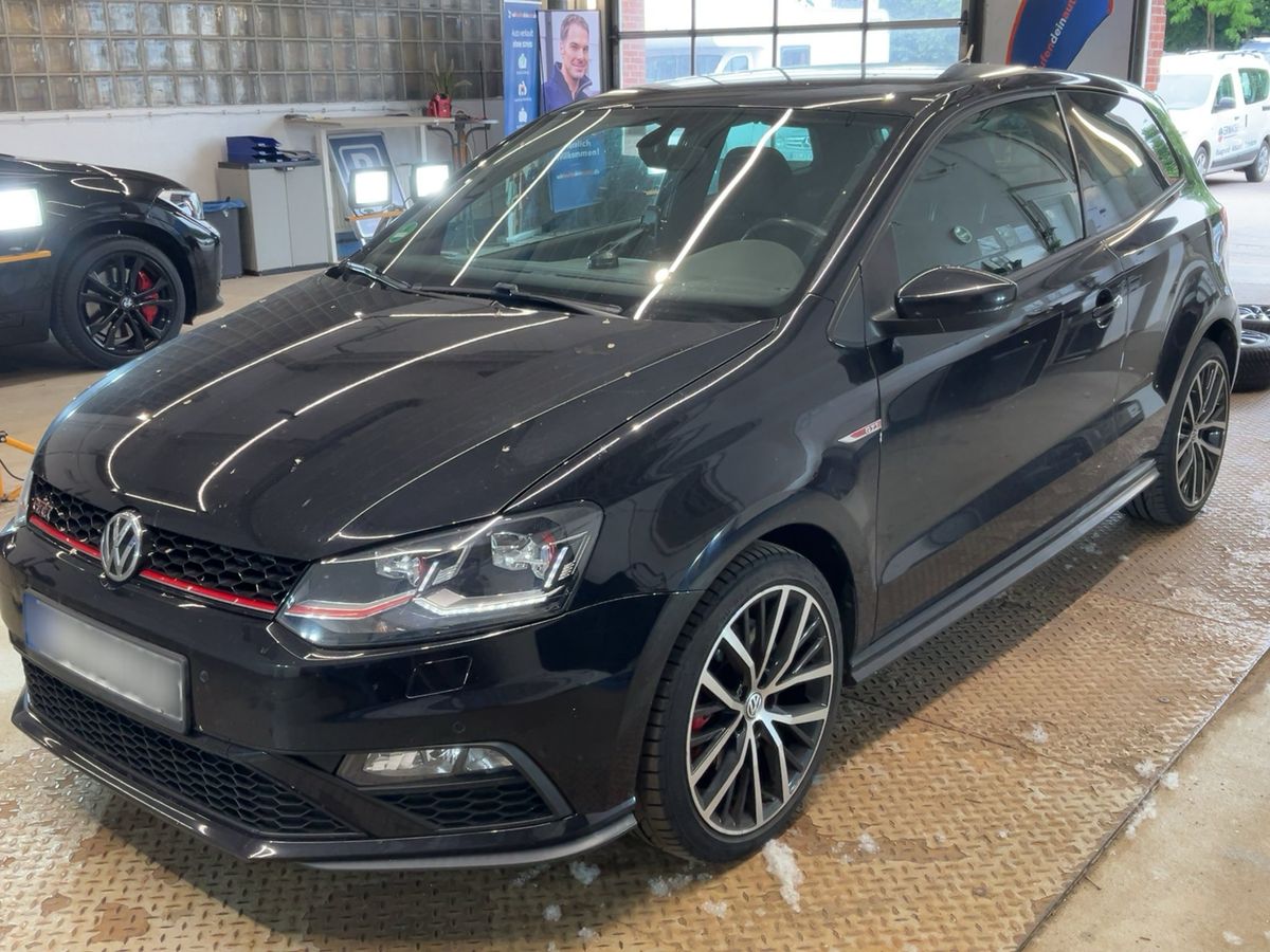 Volkswagen Polo 2015