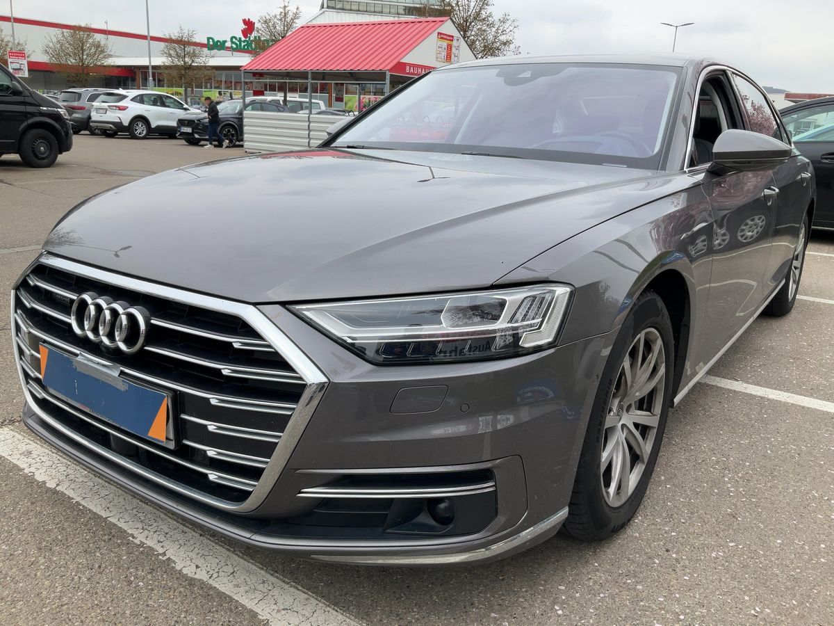 Audi A8 2021 — photo 1