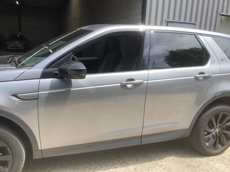 Land Rover Discovery Sport D150 S AWD — zdjęcie 4