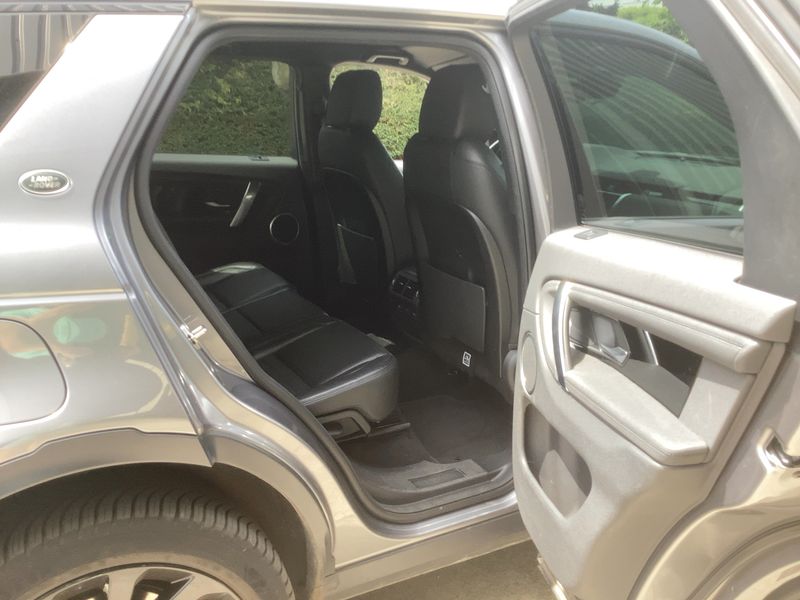 Land Rover Discovery Sport D150 S AWD — zdjęcie 14