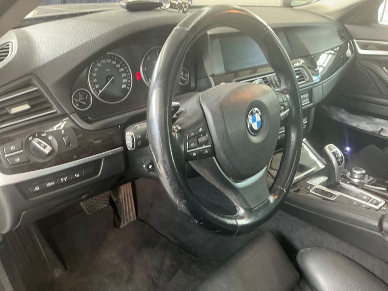BMW 5er 530d 2010 – снимка 25