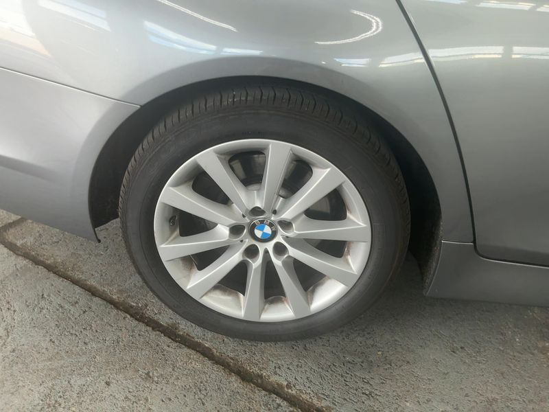 BMW 5er 530d 2010 – снимка 9