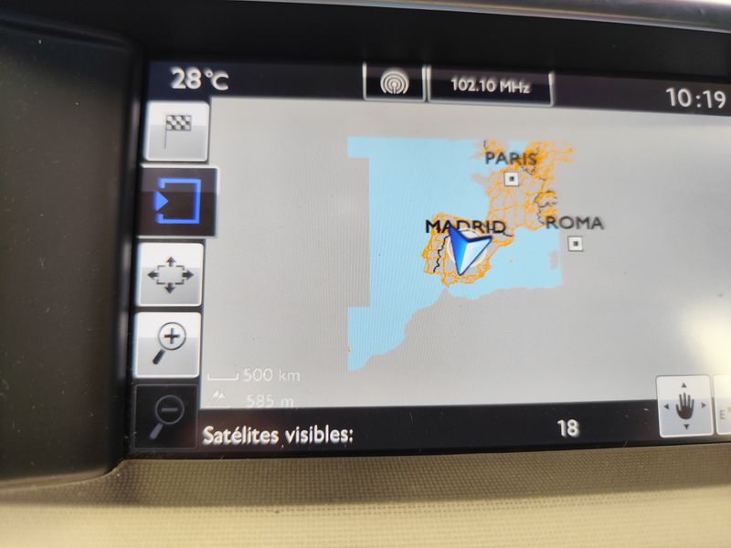Citroen C4 1.6 Blue-HDi Shine — zdjęcie 13