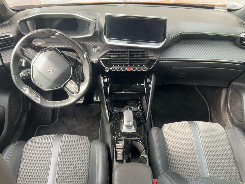 Peugeot 2008 1.2 PureTech GT Line — zdjęcie 12