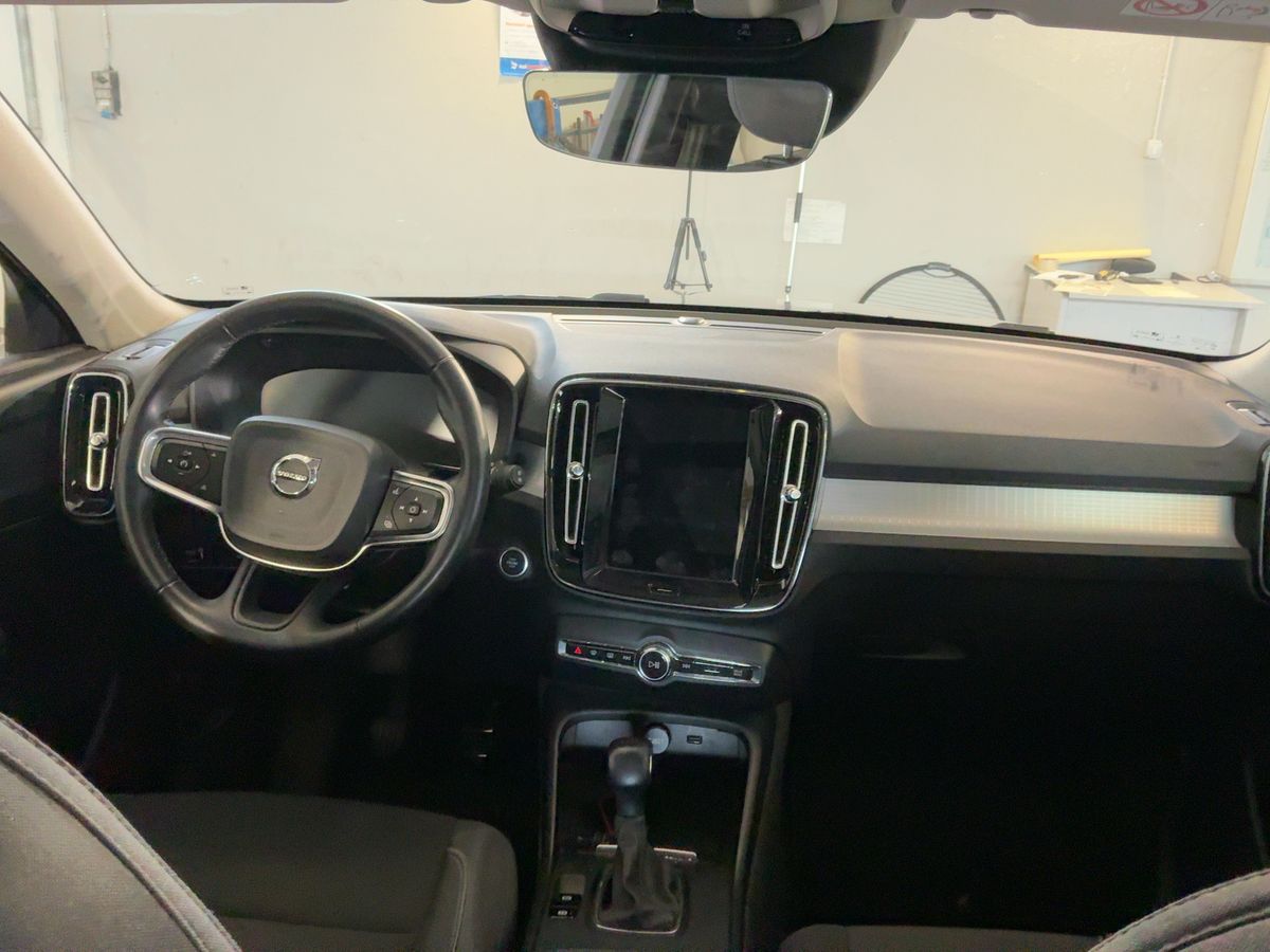 Volvo XC40 2021 — photo 18