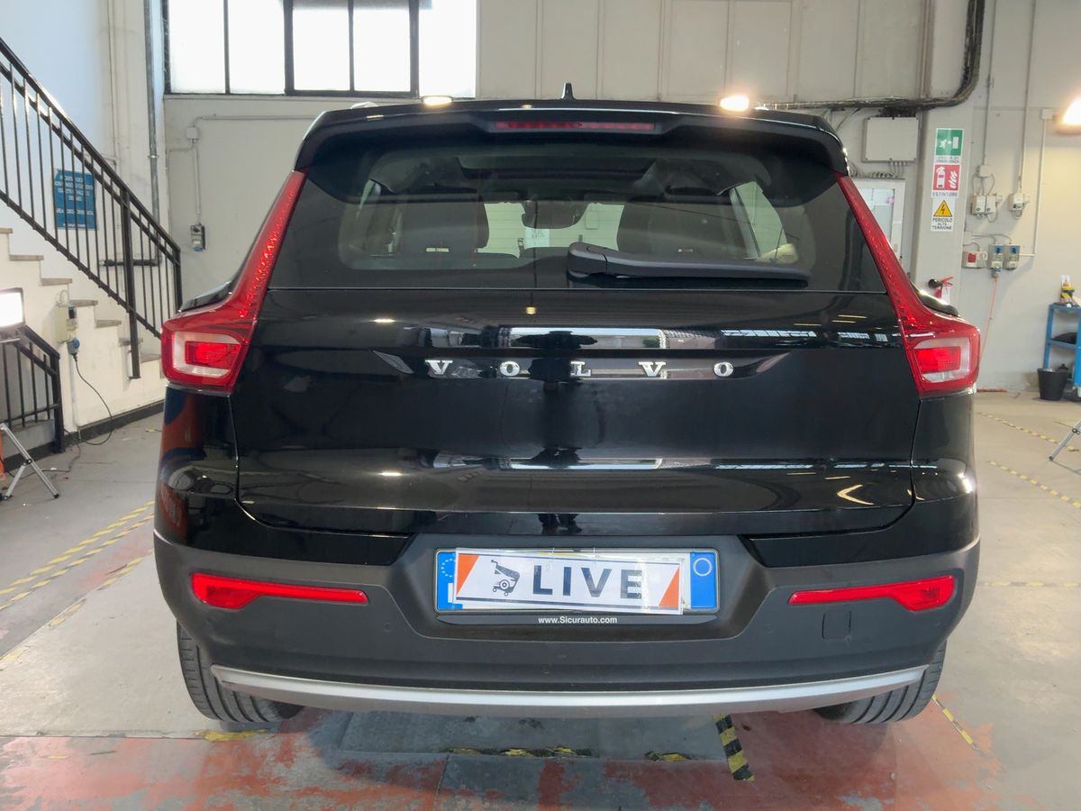 Volvo XC40 2021 — photo 8