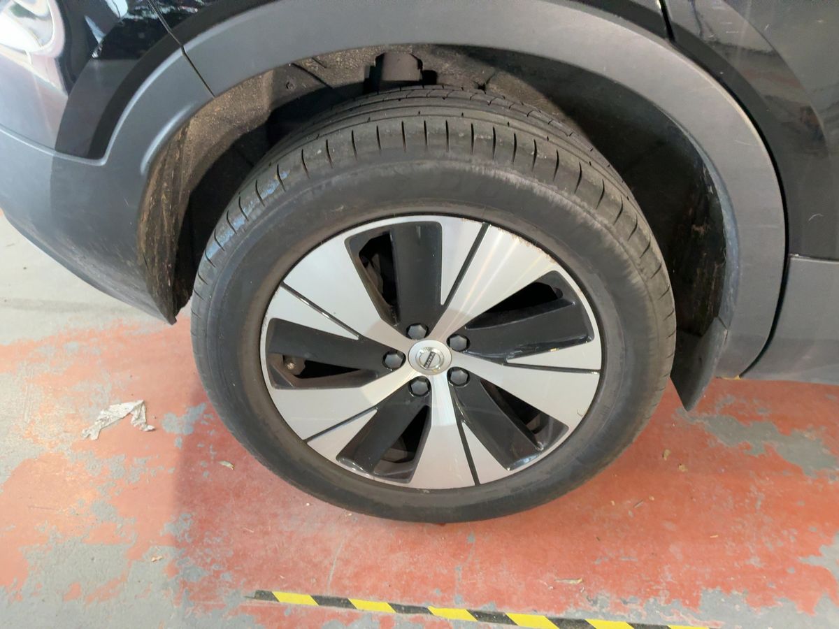 Volvo XC40 2021 — photo 10
