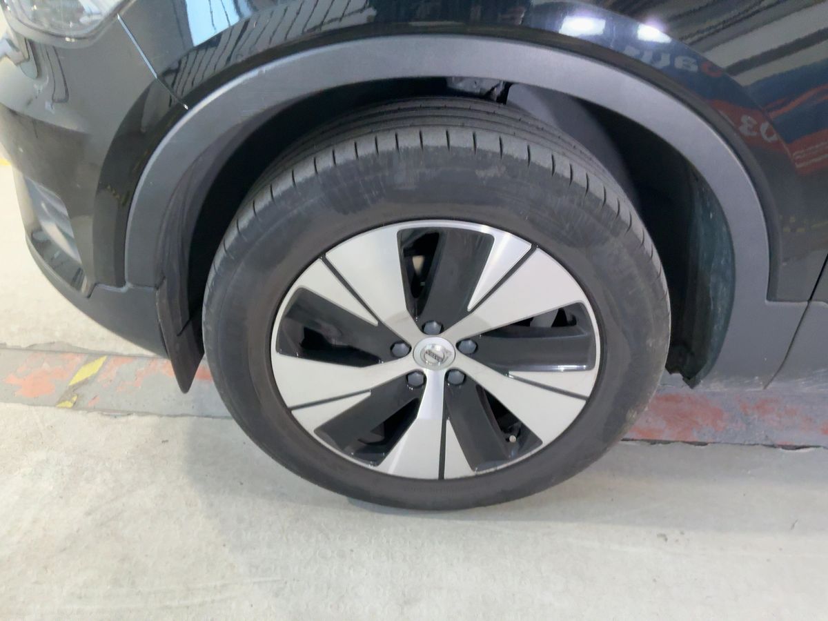 Volvo XC40 2021 — photo 4
