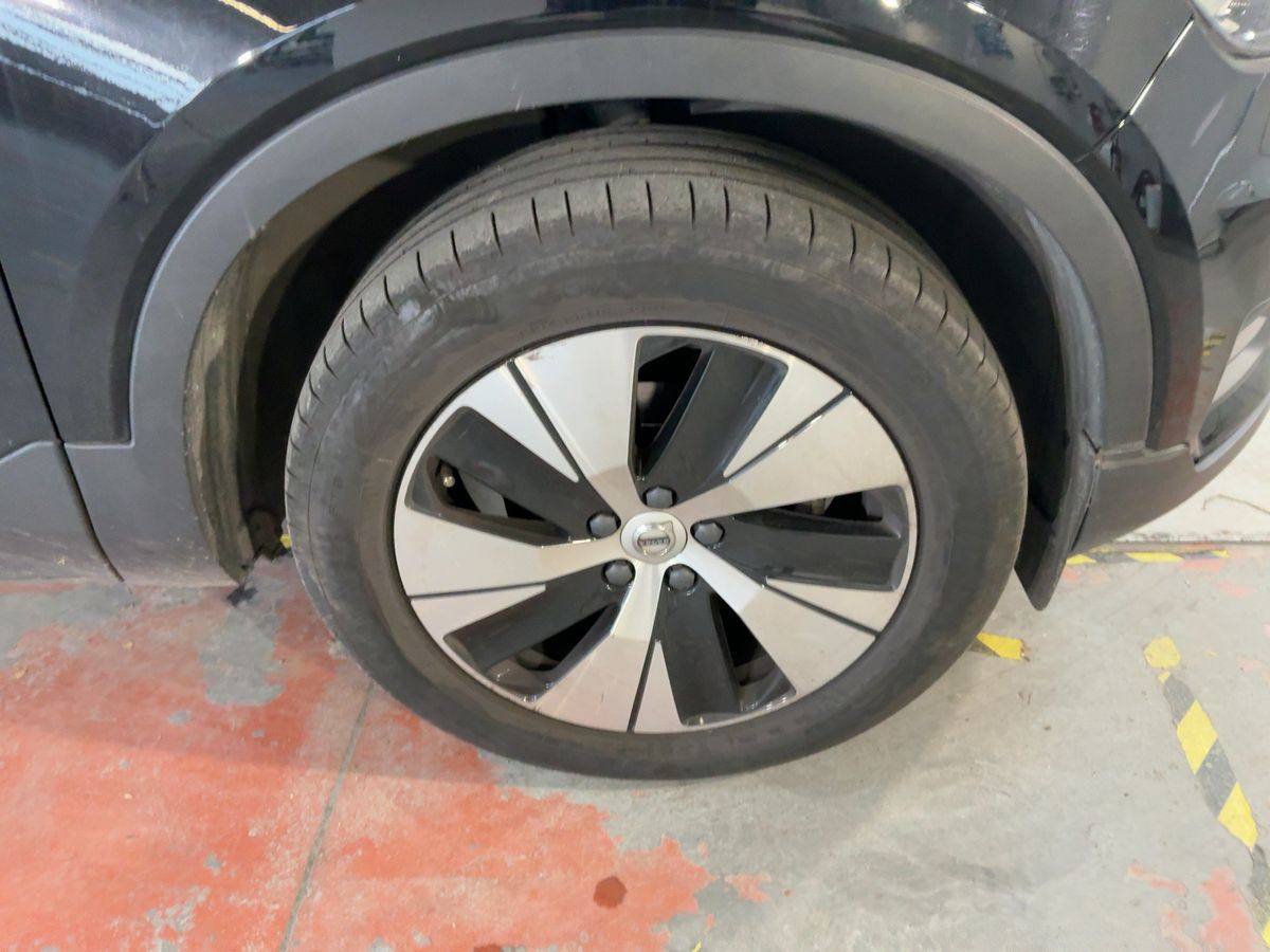 Volvo XC40 2021 — photo 12
