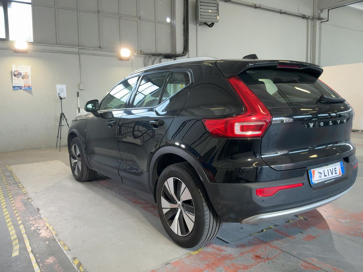 Volvo XC40 2021 — photo 7
