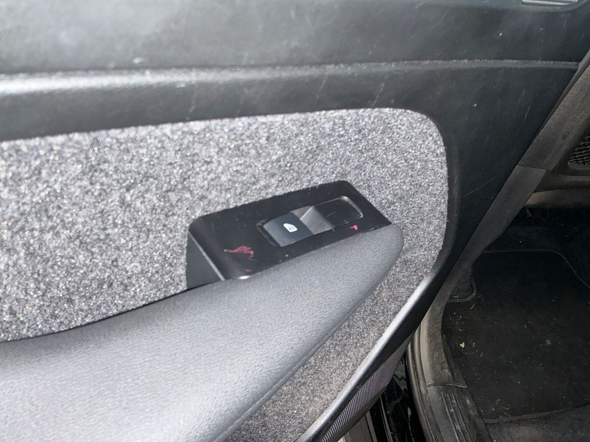 Volvo XC40 2021 — photo 32