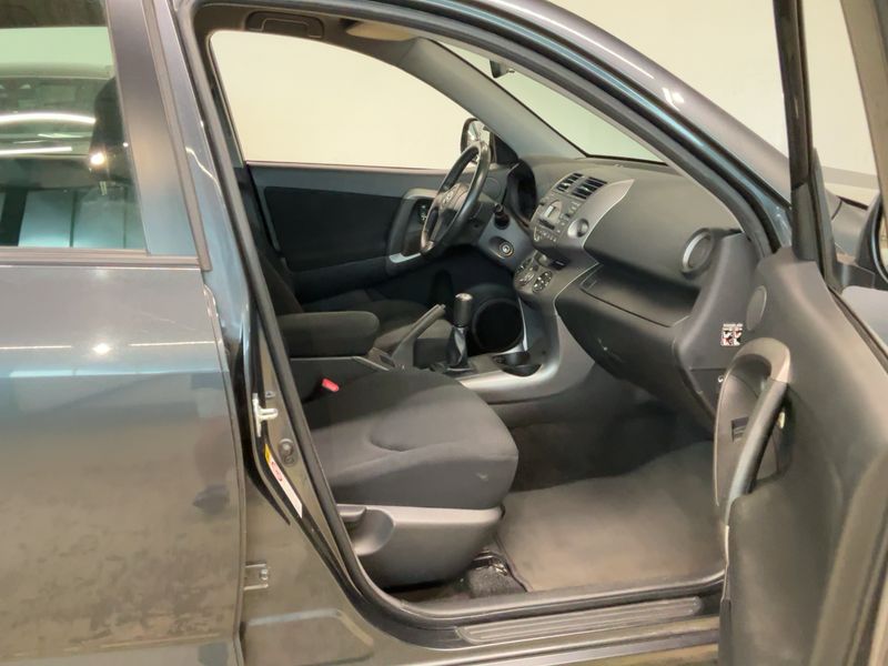 Toyota RAV 4 2.0 Elegance 2006 – снимка 17