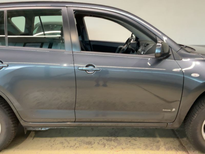 Toyota RAV 4 2.0 Elegance 2006 – снимка 10