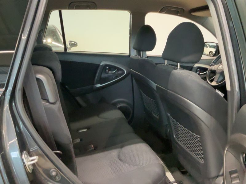 Toyota RAV 4 2.0 Elegance 2006 – снимка 20
