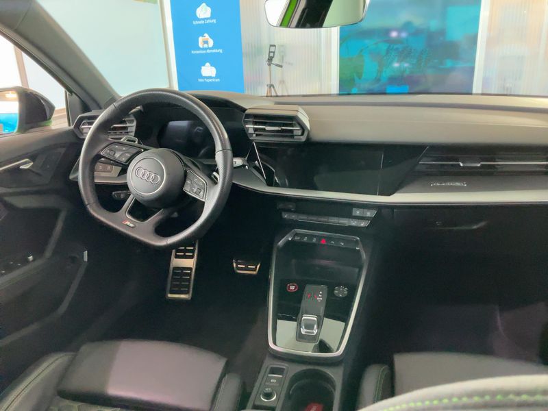 Audi RS 3 Sportback 2.5 TFSI quattro — zdjęcie 12
