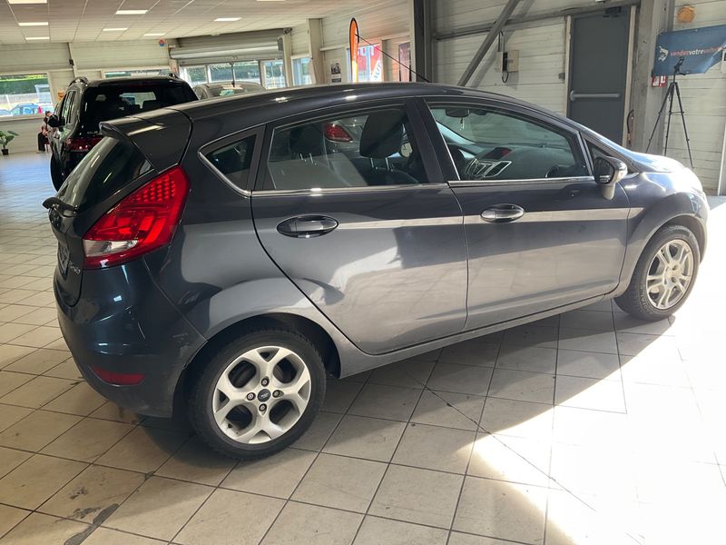 Ford Fiesta 1.4 TDCi Titanium — zdjęcie 2