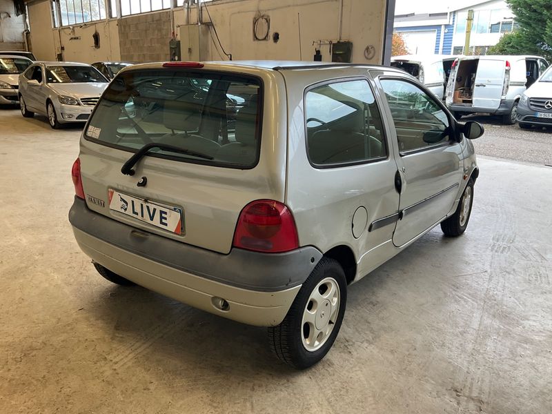 Renault Twingo 1.2 Initiale photo Renault Twingo 1.2 Initiale