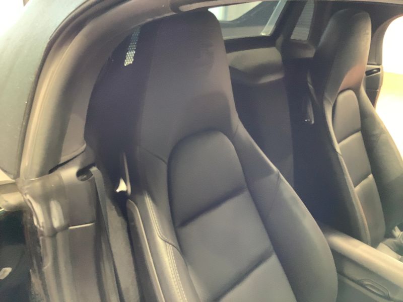 Porsche Boxster 2.7 Black Edition — zdjęcie 14