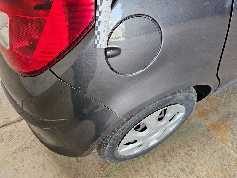 Opel Corsa 1.4 Cosmo 2010 – снимка 22