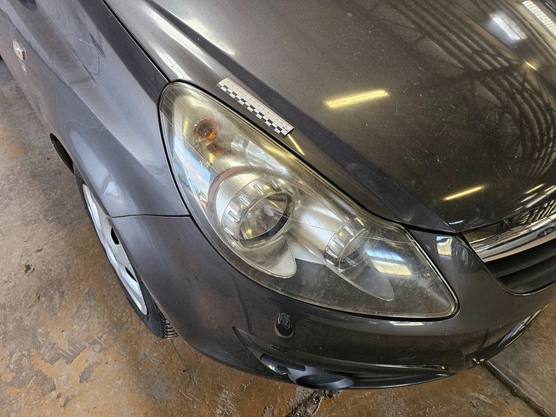 Opel Corsa 1.4 Cosmo 2010 – снимка 28
