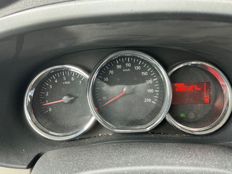 Dacia Lodgy 1.2 TCe Prestige — zdjęcie 4