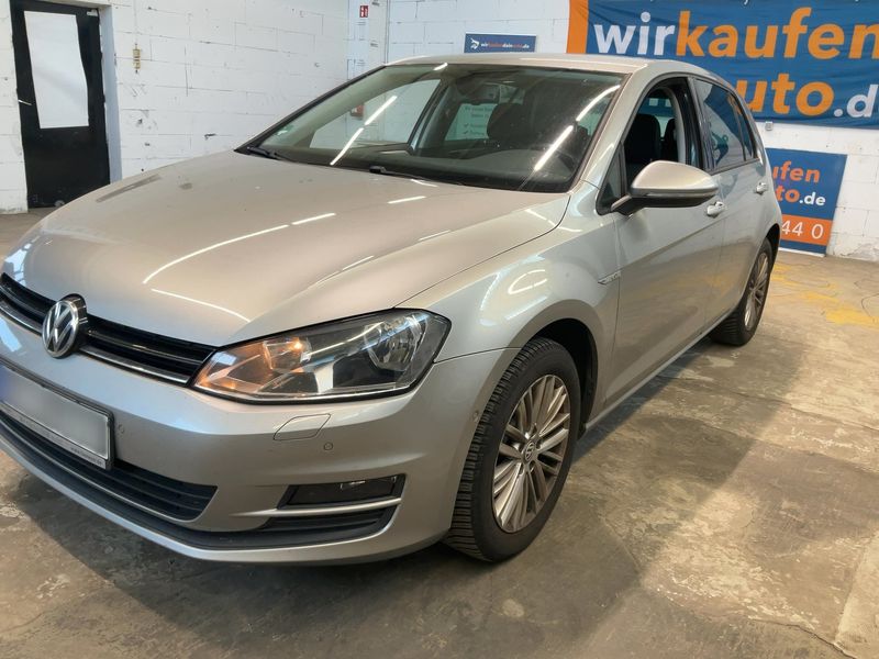 Volkswagen Golf VII 1.2 TSI Cup BlueMotion Tech 2015 – снимка 2
