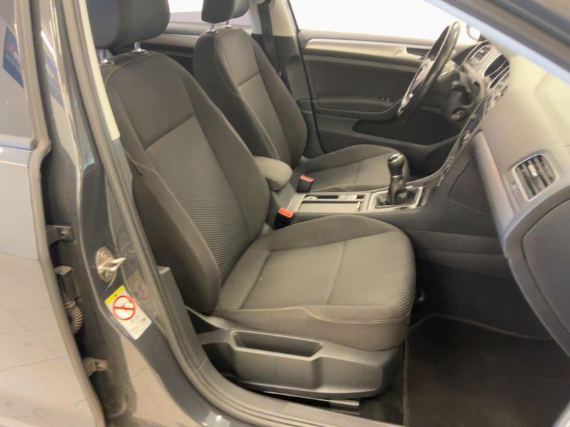 Volkswagen Golf VII 1.0 TSI Trendline BlueMotion Tech — zdjęcie 11