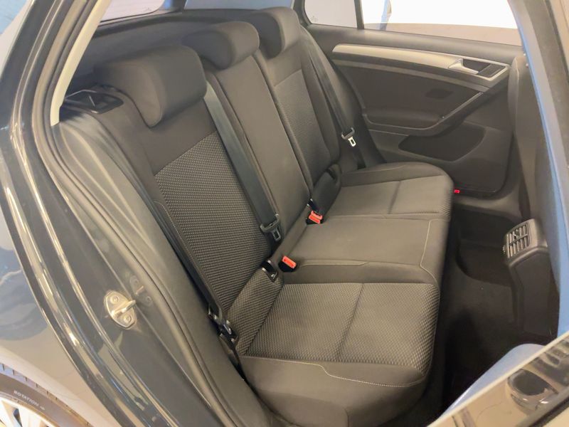 Volkswagen Golf VII 1.0 TSI Trendline BlueMotion Tech — zdjęcie 14