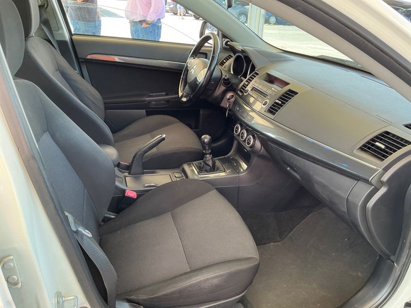 Mitsubishi Lancer 2.0 DI-D Motion — zdjęcie 3